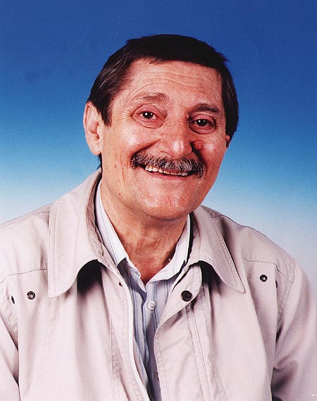 kis.jpg (51923 bytes)