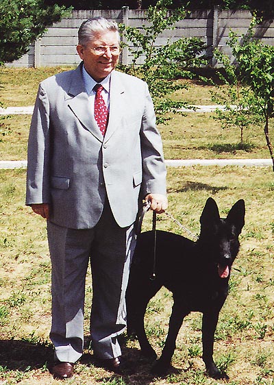 pitner.jpg (108999 bytes)