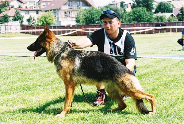 Kynologická revue - www.dogsk.sk