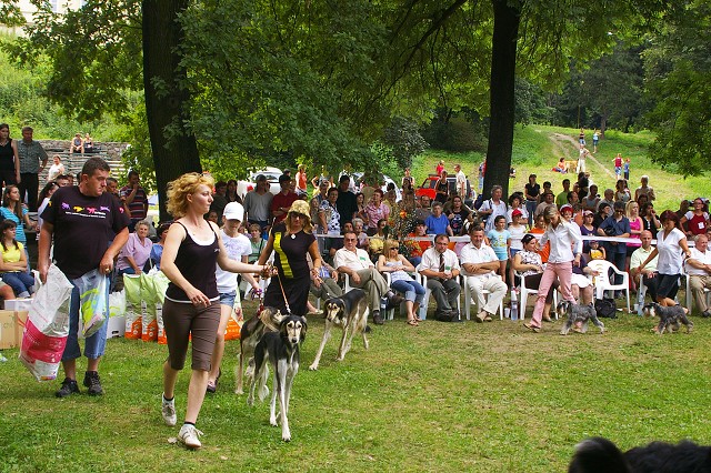 Kynologická revue - www.dogsk.sk