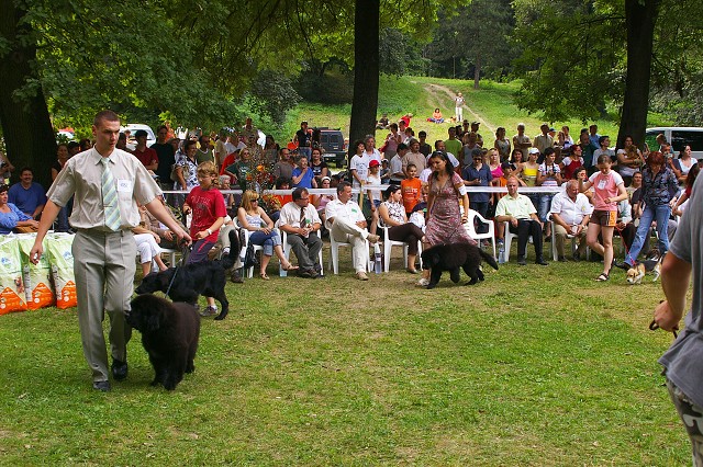 Kynologická revue - www.dogsk.sk