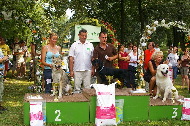 Kynologická revue - www.dogsk.sk