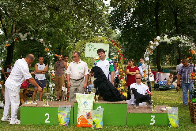 Kynologická revue - www.dogsk.sk