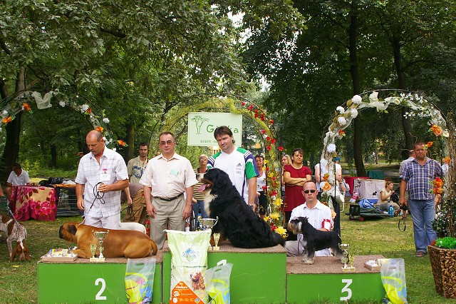 Kynologická revue - www.dogsk.sk