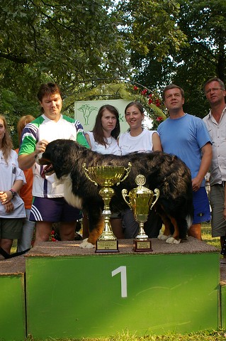Kynologická revue - www.dogsk.sk