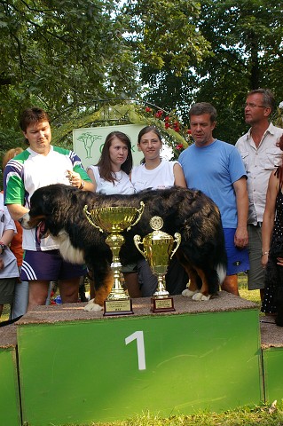 Kynologická revue - www.dogsk.sk